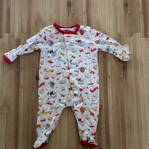 Magnetic Me British Theme Footie